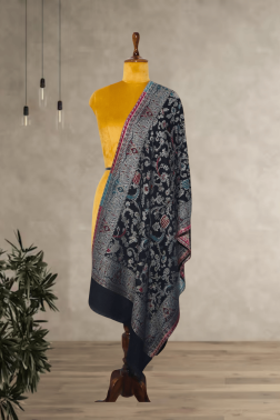 Black Zari Kani Jama Stole